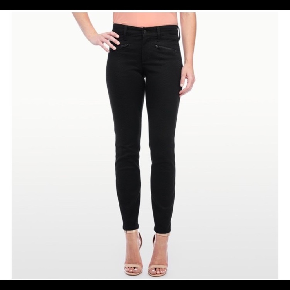 NYDJ AMI SKINNY LEGGING WITH ZIPPER DETAIL